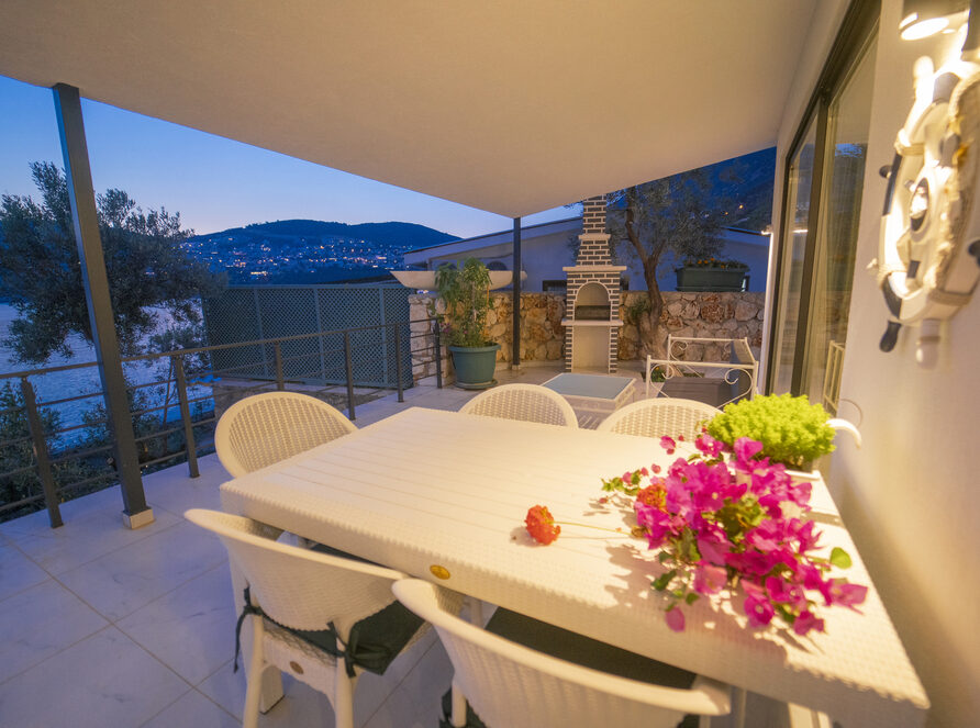 Villa-Blue-Coast-I-II-terrace