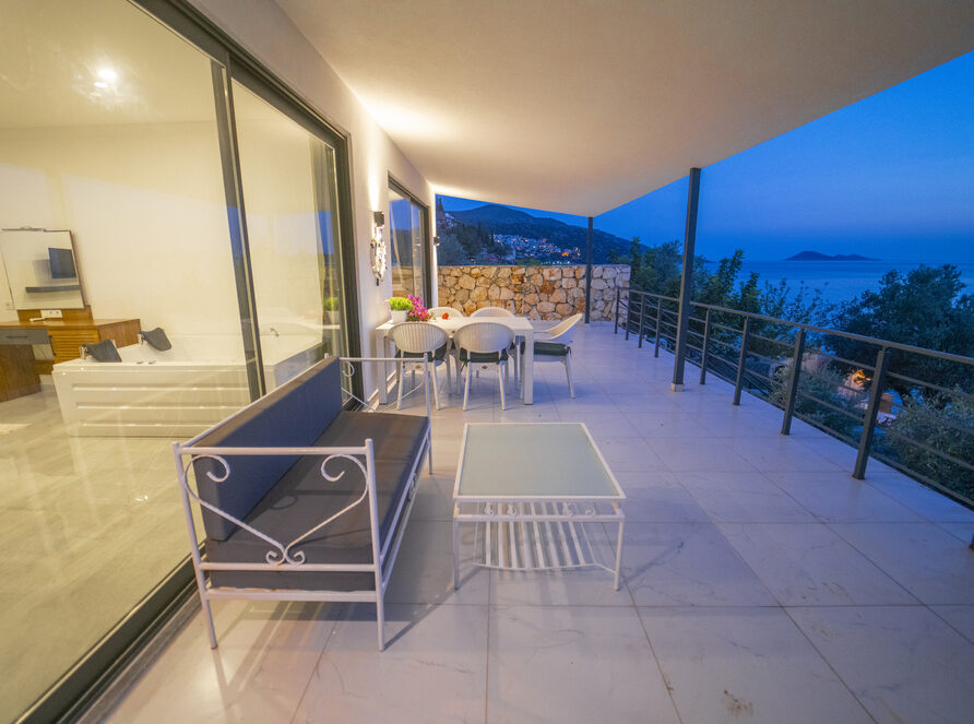 Villa-Blue-Coast-I-II-terrace