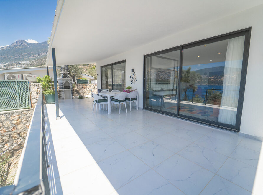 Villa-Blue-Coast-I-II-terrace