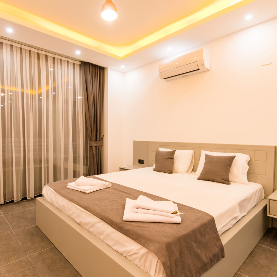 Villa-Deida-main bedroom