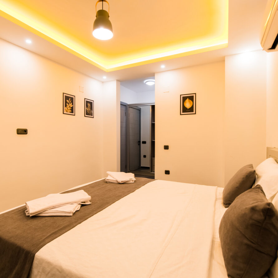 Villa-Deida-double bed