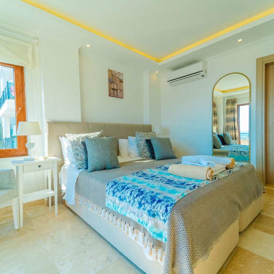 Villa Olivia Bedroom